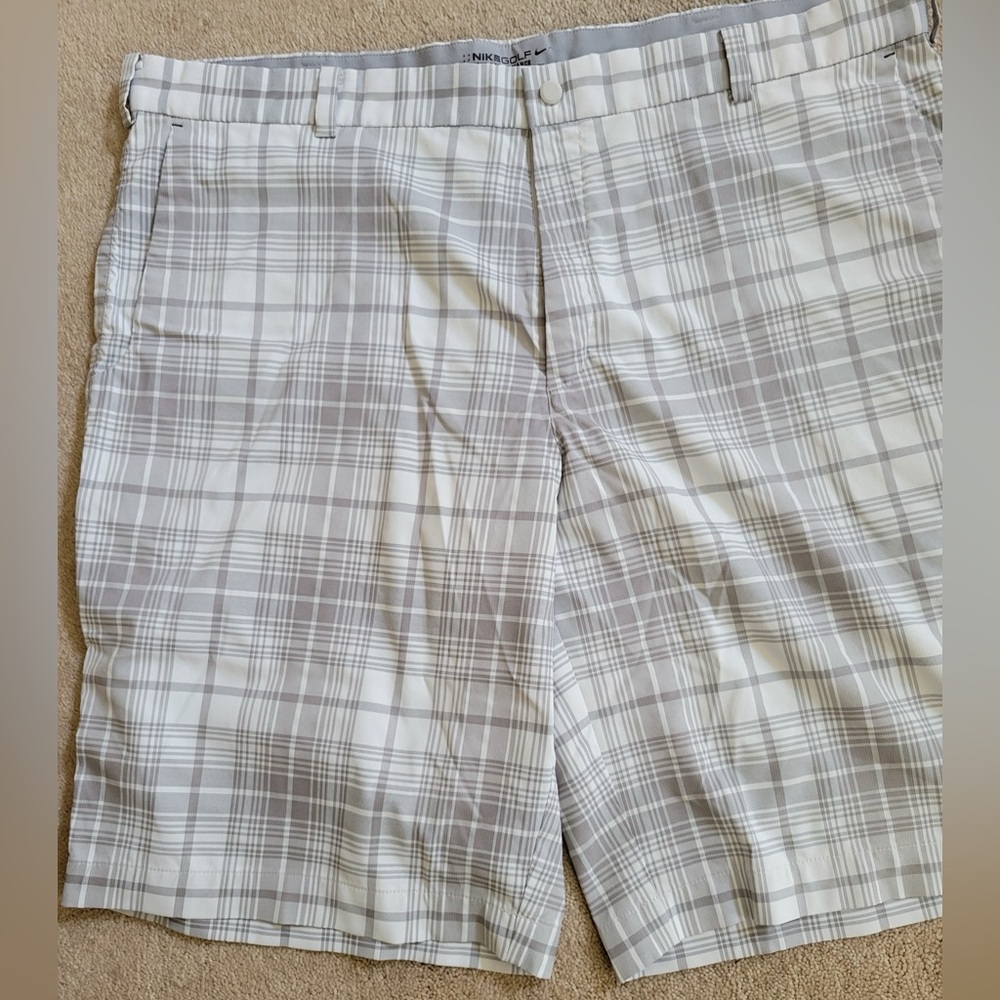 Nike Men's Plaid Shorts in Gray size 40